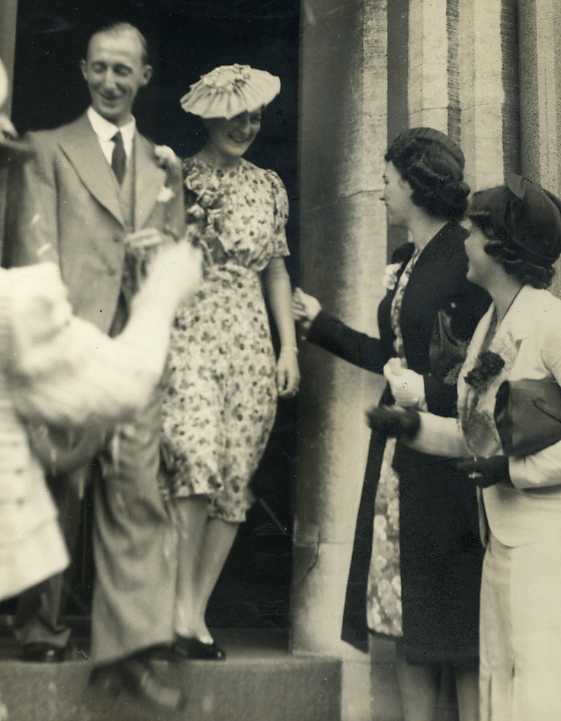 BruceRon#3090 13th July 1940 - The happy couple leaving the church.